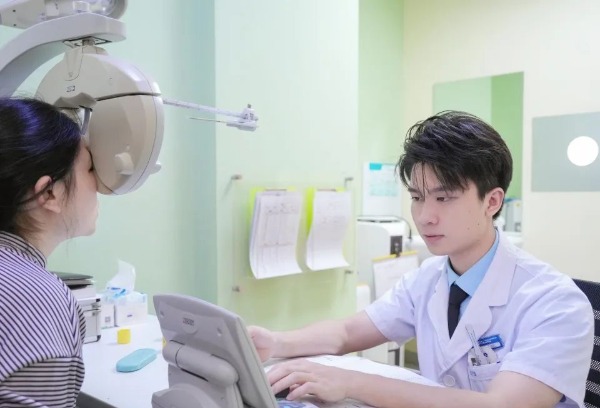 摘镜，为什么选东莞爱尔！这些理由，你不得不服！